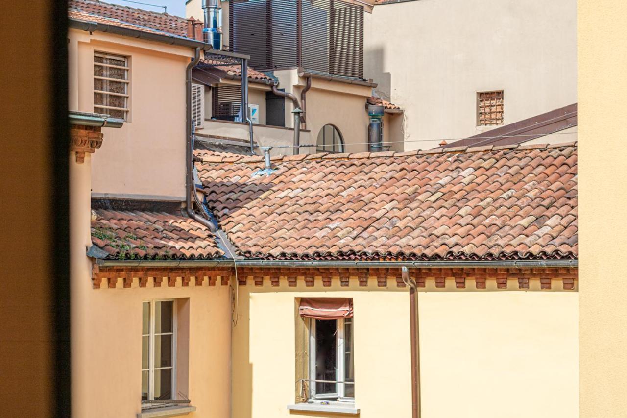 Casa Dafne In Canton De Fiori โบโลญญา ภายนอก รูปภาพ