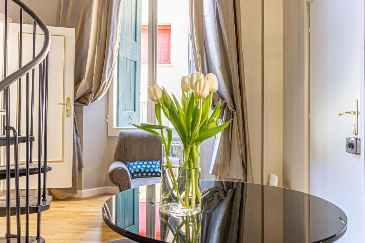 Casa Dafne In Canton De Fiori โบโลญญา ภายนอก รูปภาพ