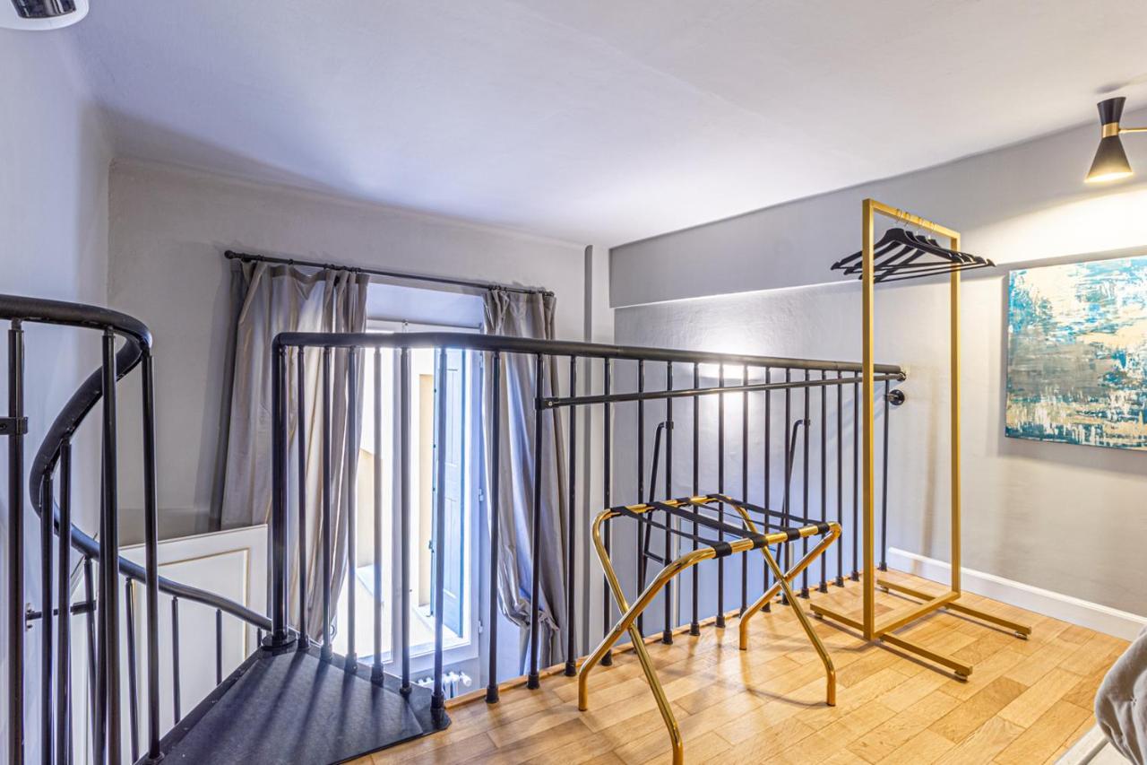 Casa Dafne In Canton De Fiori โบโลญญา ภายนอก รูปภาพ